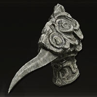 Casco de ave tumular