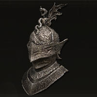 Casco de serpiente alada