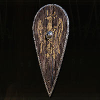 Escudo de madera con blasón de halcón