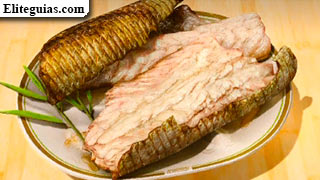 Pescado asado a las hierbas