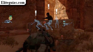 guardias con el prisionero
