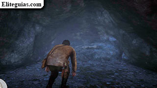 Hueso: cueva al norte en Big Valley